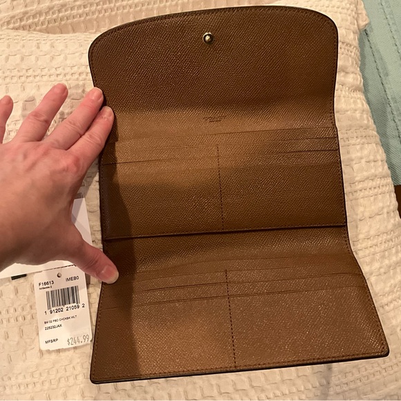 Coach F16613 Saddle 2 brown pebbled leather checkbook wallet - Picture 2 of 3